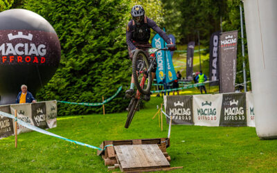 Rabenberg fordert die Enduro One: Frederiksen siegt im Regen